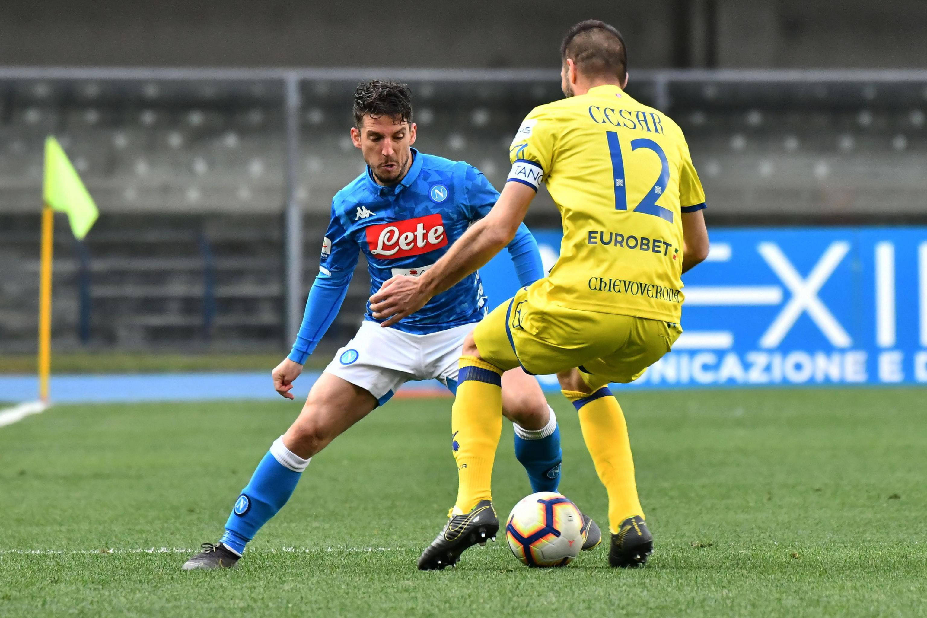 关于冲刺阶段突围战来临；斯图加特围绕意大利杯状态回暖；信心回归；年轻球员得到机会的信息