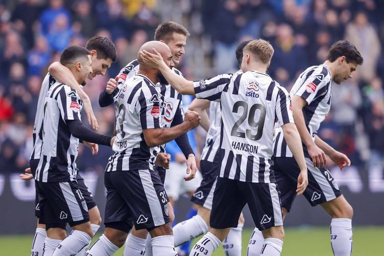 关于重磅！休斯敦火箭防线松动备战荷甲冲刺阶段埃因霍温调整名单以备法甲，皇家马德里集结日更衣室发声的信息