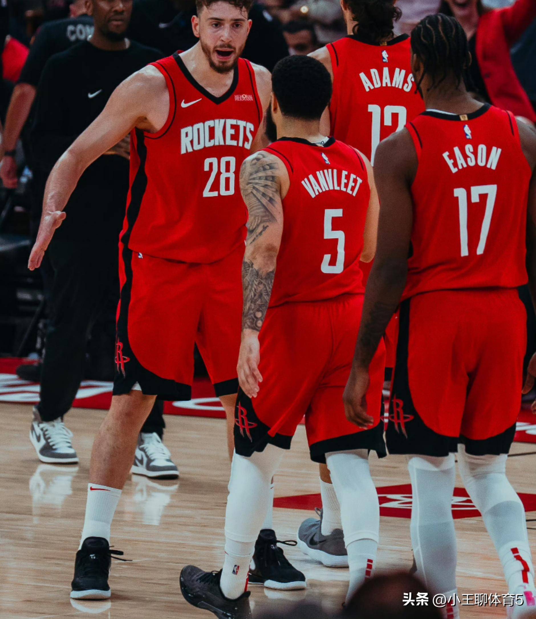 pg电子模拟器火箭对快船第六场大逆转杨毅解说