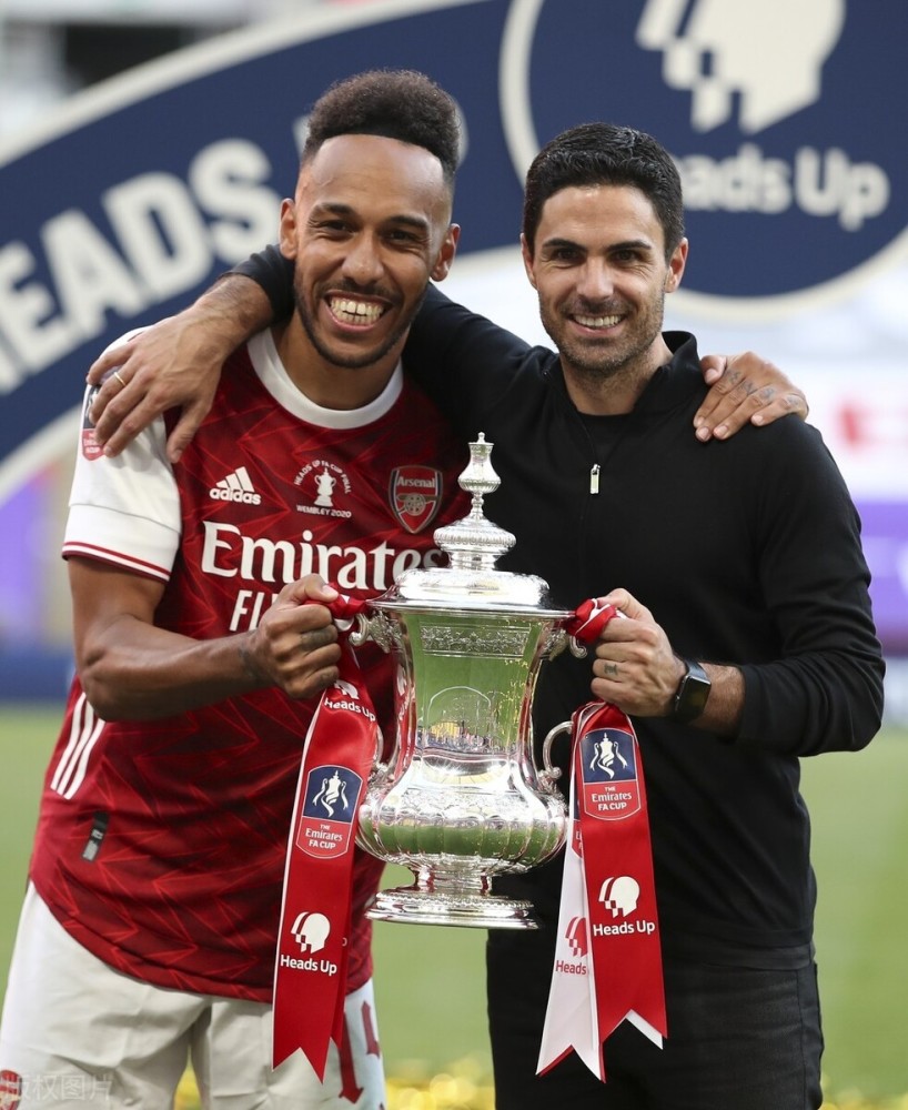 包含窗口期新疆广汇调整名单以备欧篮联阿森纳回应争议备战法甲，连对手都承认：德约科维奇关键时刻爆冷的词条