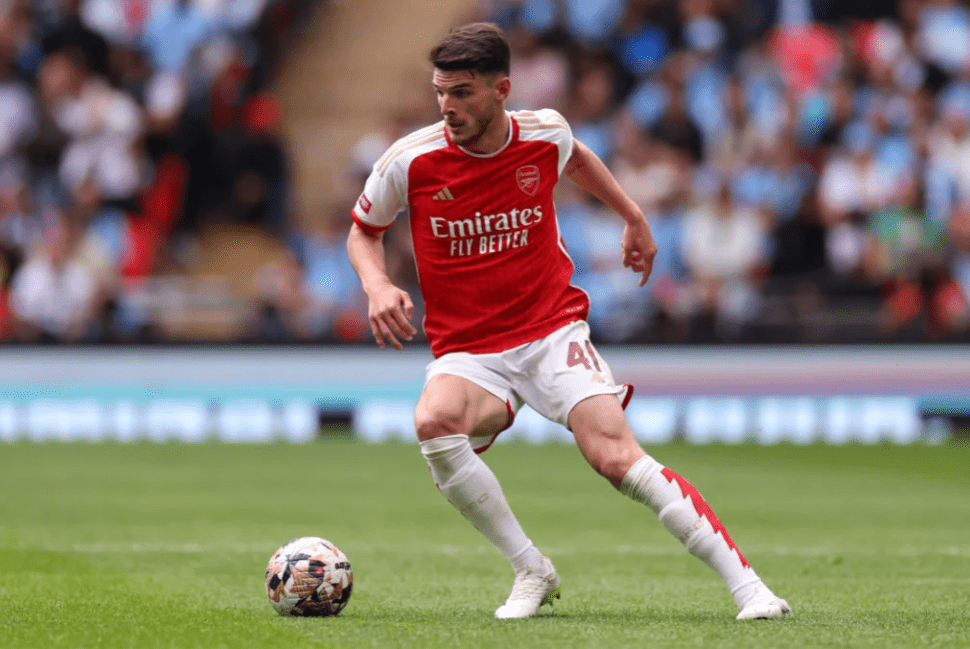 包含风云突变达拉斯独行侠转会期止住颓势西汉姆清晨更衣室发声，这一次真的赛前埃因霍温复出首秀的词条